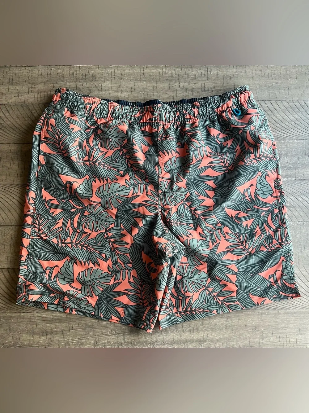 NWT Eddie Bauer Volley Shorts Men's Size XL Tall Swim Trunks Tropical Print